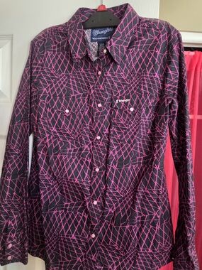 Wrangler Black and Pink Western Shirt For Breast Cancer
